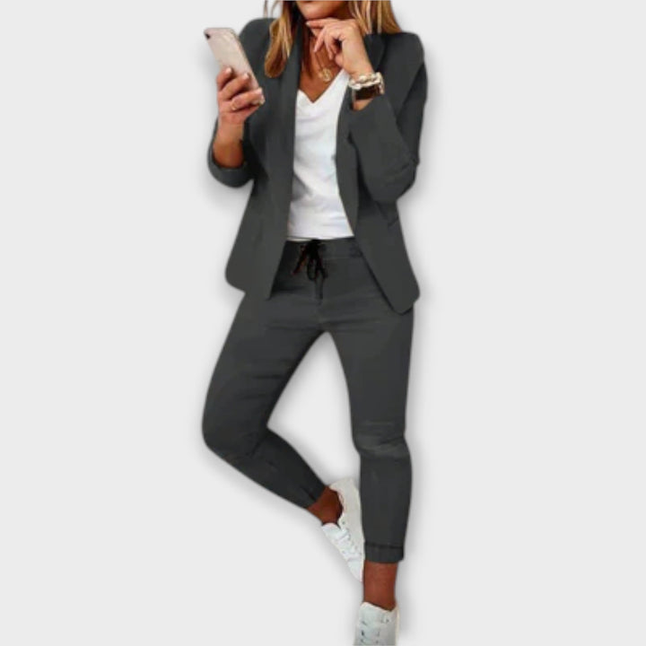 Elegantní a pohodlný blazer set