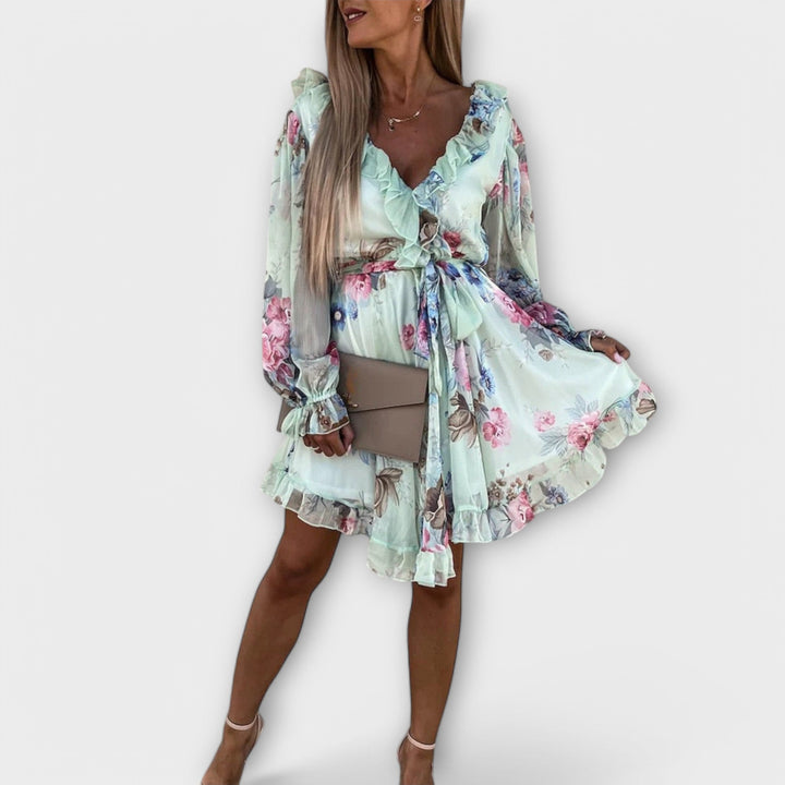 Mubil Šaty s Květinovým Vzorem